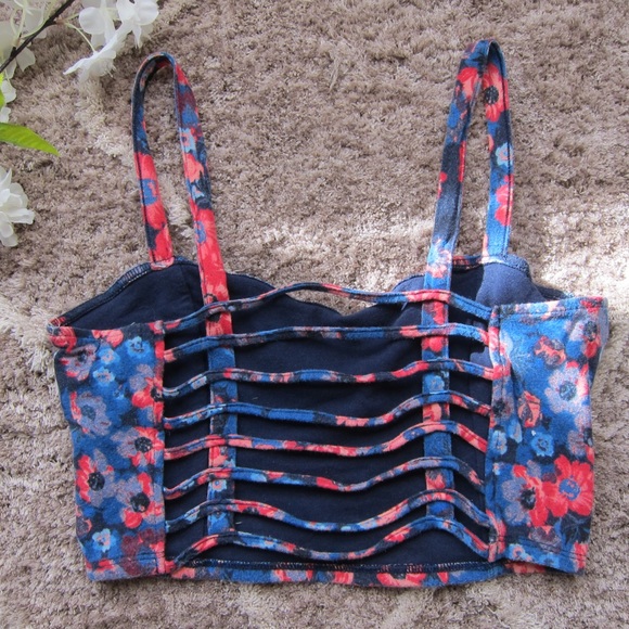 Garage Floral Crop Top - Picture 3 of 4